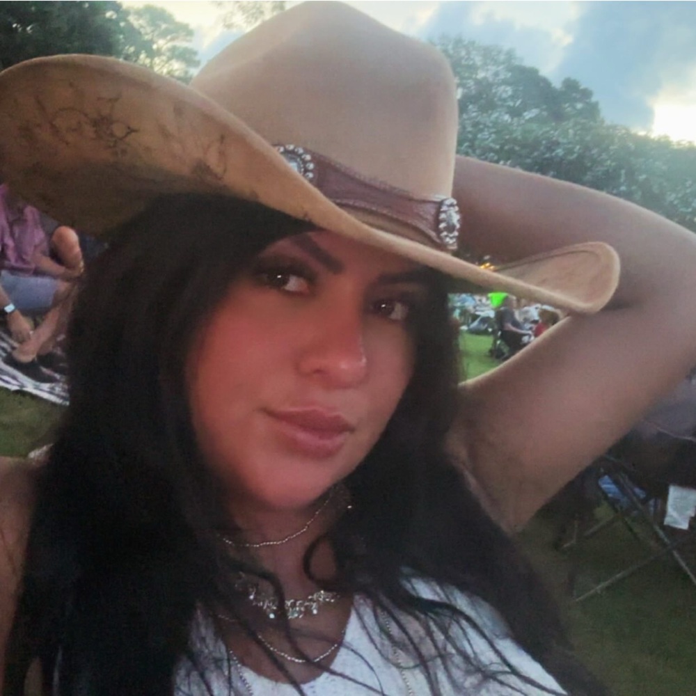 Meet your Posher, Patricia